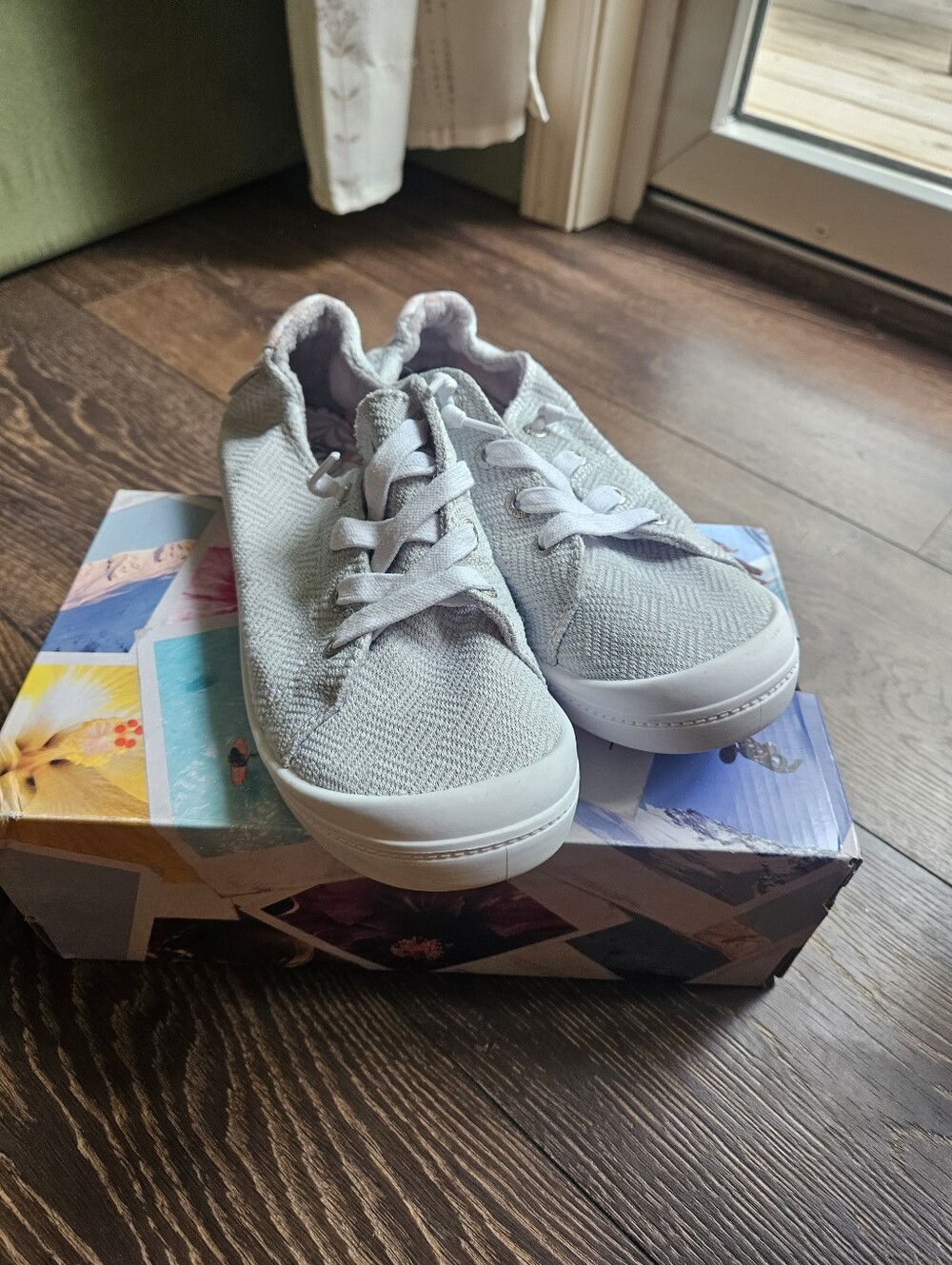 Womens Roxy Bayshore Sneakers